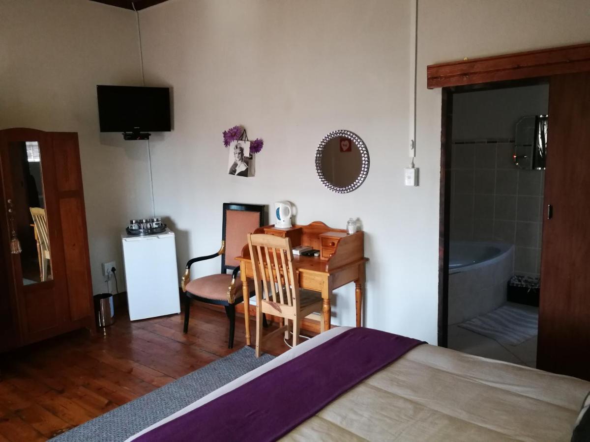 Bougain Villa Guesthouse Winburg Eksteriør bilde