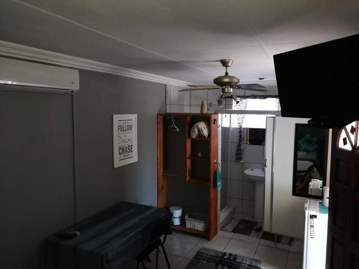 Bougain Villa Guesthouse Winburg Eksteriør bilde